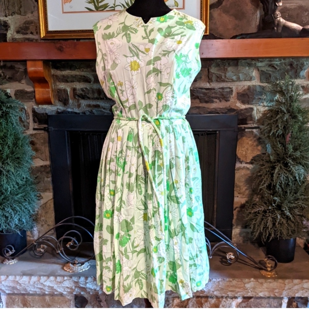 Ladies vintage union made dress from the 1950's